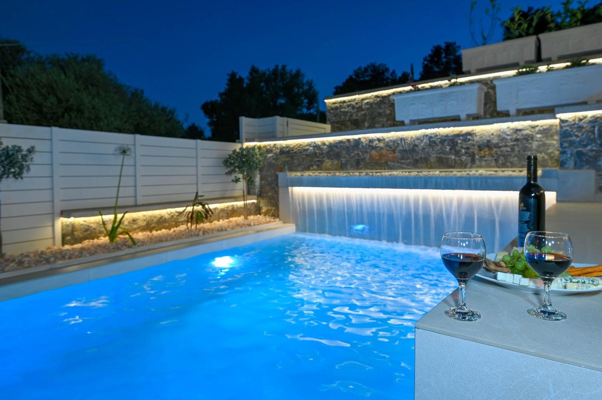 Nemesis Villas Πλακιάς Εξωτερικό φωτογραφία
